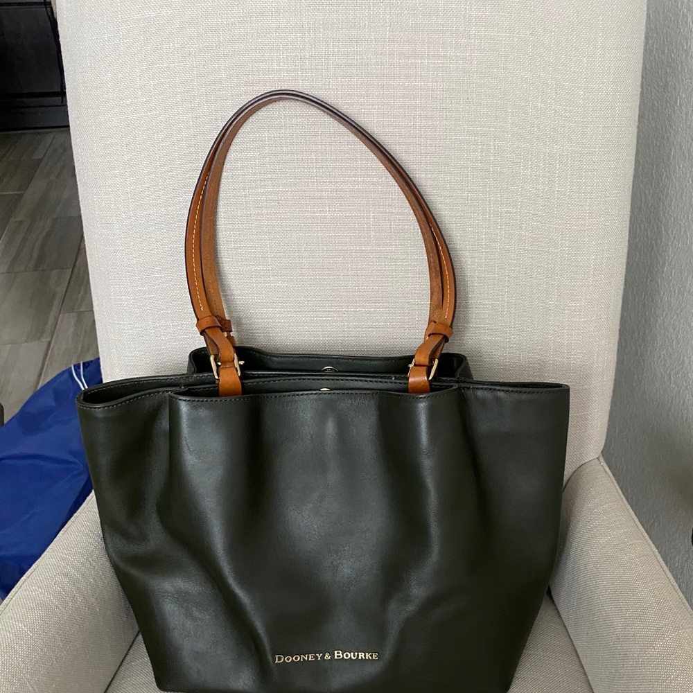 Dooney & Bourke Flynn shoulder bag
